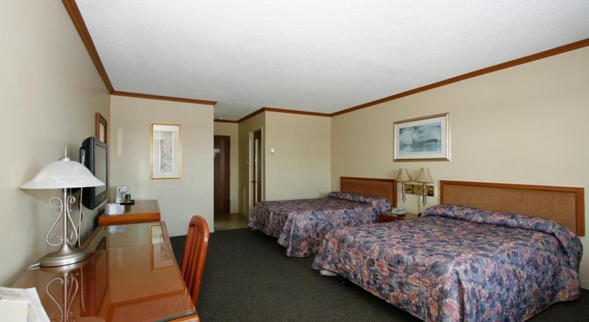 Balmoral Motel Hotel Thetford Mines Bagian luar foto