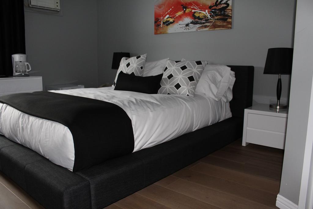 Balmoral Motel Hotel Thetford Mines Bagian luar foto